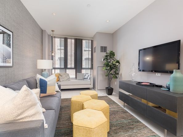 346 Congress St 204, Boston MA 02210
