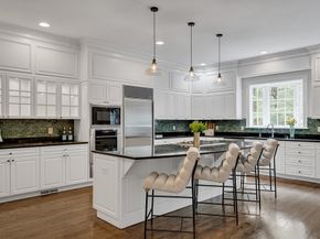 85 Monadnock Rd, Wellesley MA 02481