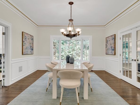 85 Monadnock Rd, Wellesley MA 02481