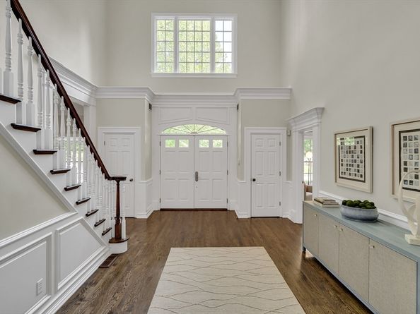 85 Monadnock Rd, Wellesley MA 02481