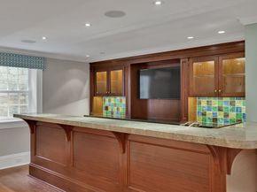 85 Monadnock Rd, Wellesley MA 02481