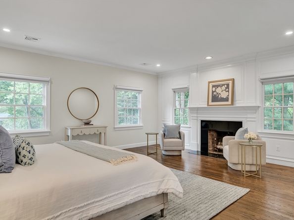 85 Monadnock Rd, Wellesley MA 02481