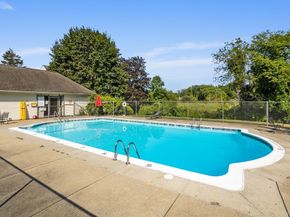 407 Great Rd 9, Acton MA 01720