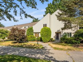 407 Great Rd 9, Acton MA 01720