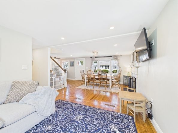 45 Cherry Lane, Weymouth MA 02190