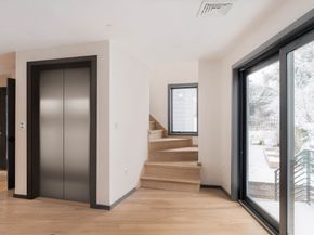 31 Highland 31, Brookline MA 02445