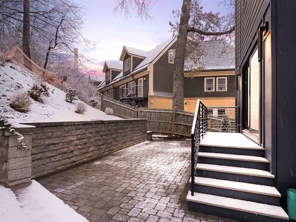 31 Highland 31, Brookline MA 02445