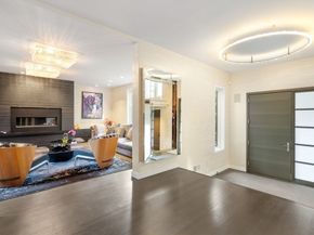 682 Hammond, Brookline MA 02467