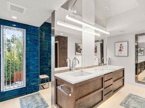 682 Hammond, Brookline MA 02467