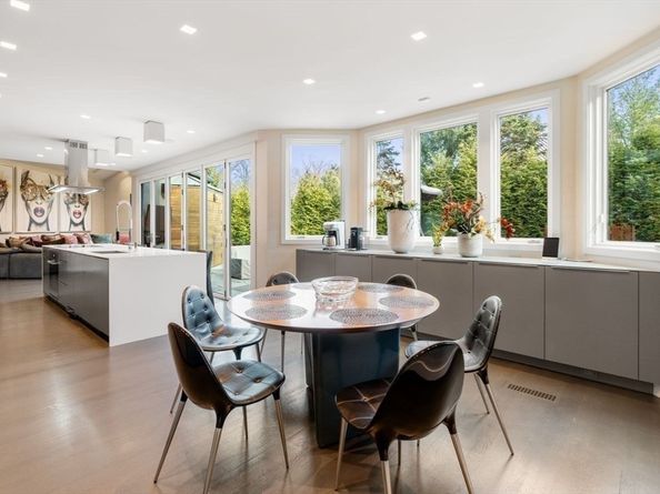 682 Hammond, Brookline MA 02467