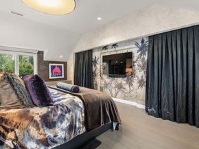 682 Hammond, Brookline MA 02467