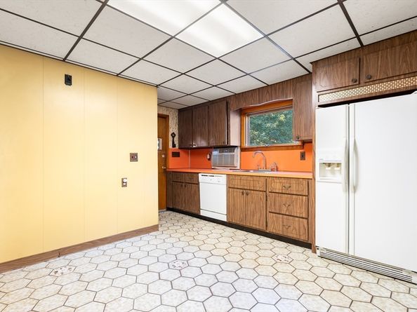 40 Century Street, Medford MA 02155