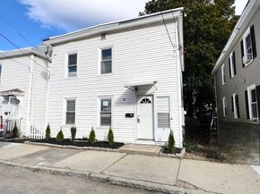 38 Hazel St, Fitchburg MA 01420