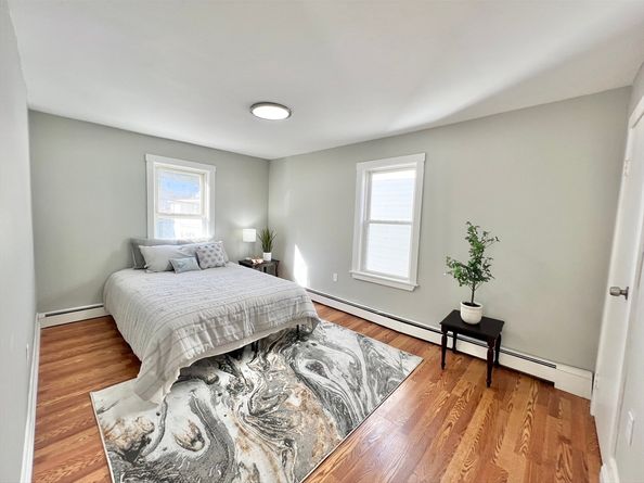 38 Hazel St, Fitchburg MA 01420