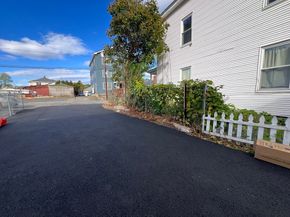 38 Hazel St, Fitchburg MA 01420