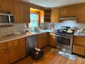 24-1/2 Allerton St, Plymouth MA 02360