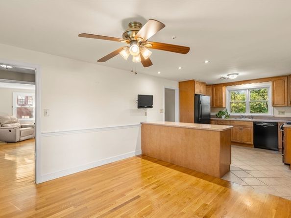 85 Gridley St, Quincy MA 02169