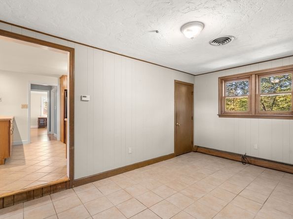 85 Gridley St, Quincy MA 02169
