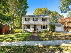 85 Gridley St, Quincy MA 02169