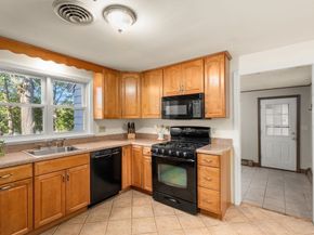 85 Gridley St, Quincy MA 02169