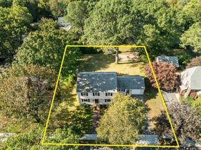 85 Gridley St, Quincy MA 02169