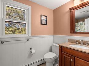 85 Gridley St, Quincy MA 02169