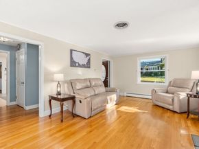 85 Gridley St, Quincy MA 02169