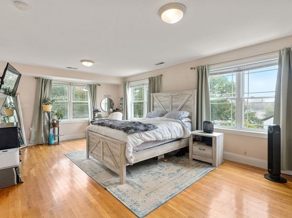 62 Redfield St 62, Boston MA 02122