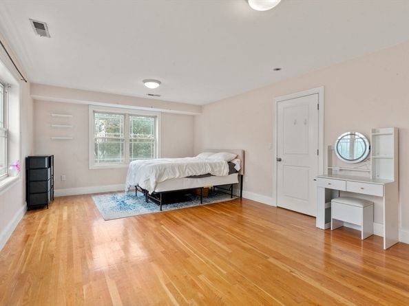 62 Redfield St 62, Boston MA 02122