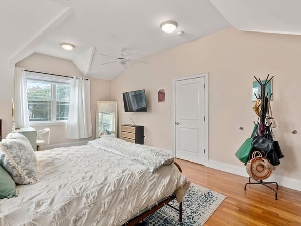 62 Redfield St 62, Boston MA 02122