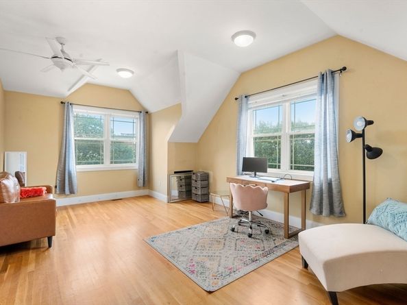 62 Redfield St 62, Boston MA 02122