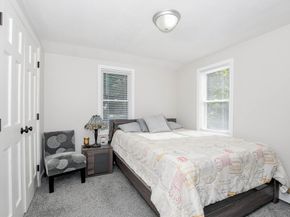5 Hermitage Rd, Marion MA 02738