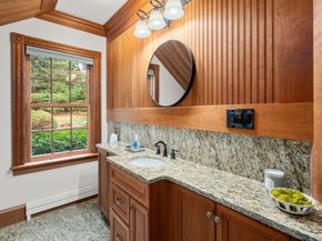 267 Dedham St, Dover MA 02030