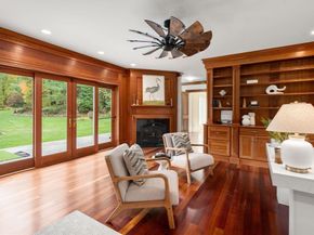 267 Dedham St, Dover MA 02030