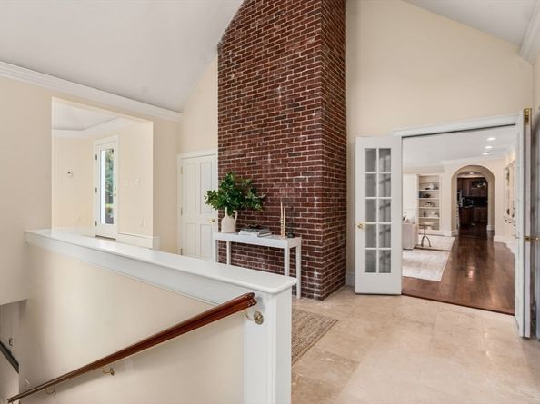 267 Dedham St, Dover MA 02030