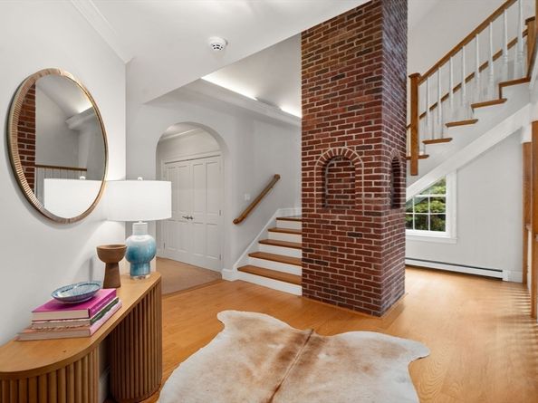 267 Dedham St, Dover MA 02030