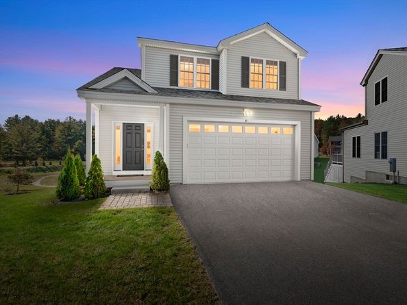 8 Indian Circle 8, Holden MA 01520