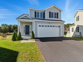8 Indian Circle 8, Holden MA 01520
