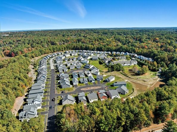 8 Indian Circle 8, Holden MA 01520