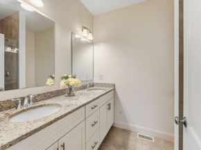 8 Indian Circle 8, Holden MA 01520