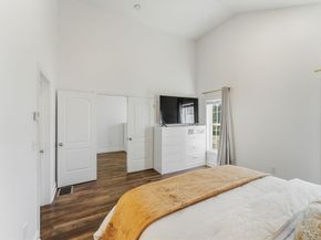 8 Indian Circle 8, Holden MA 01520