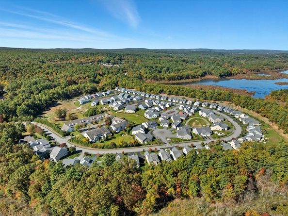 8 Indian Circle 8, Holden MA 01520