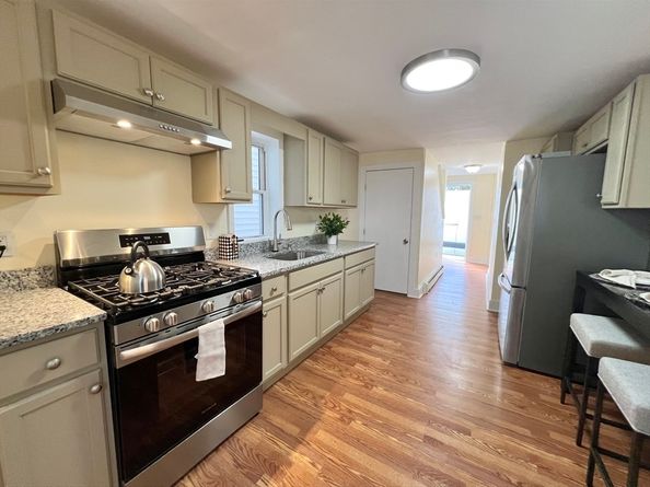 36 Hazel St, Fitchburg MA 01420