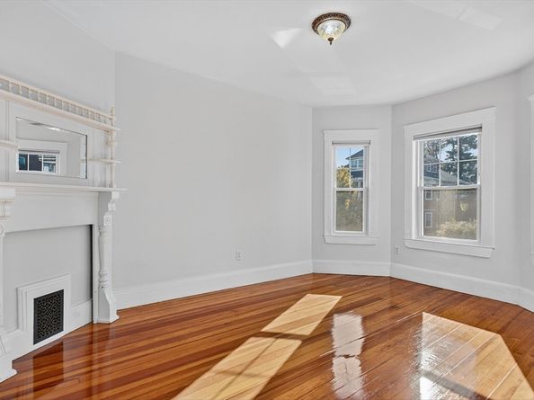 104 King St. 2, Boston MA 02122