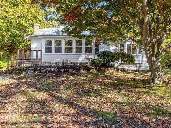 362 Lincoln St, Stoughton MA 02072