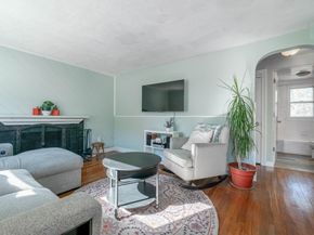 33 Pages Ct, Billerica MA 01821
