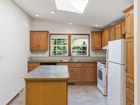 15 Colonial Lane, Winchendon MA 01475