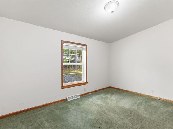 15 Colonial Lane, Winchendon MA 01475