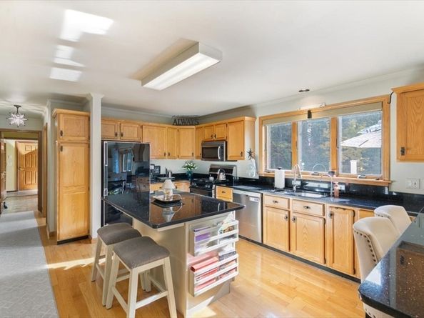 3 Useadoor Street, Middleton MA 01949