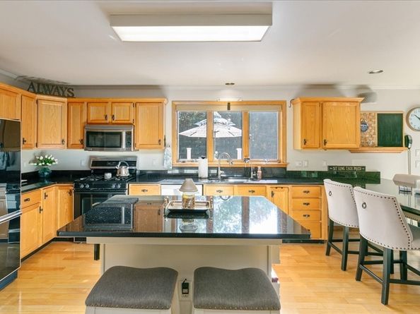 3 Useadoor Street, Middleton MA 01949